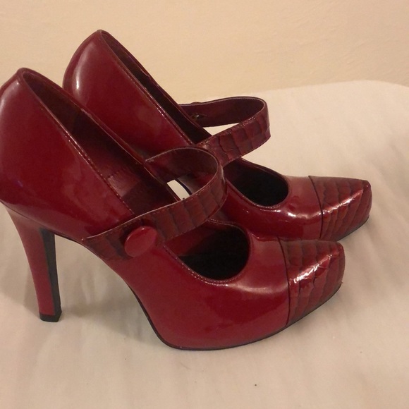 Gianni Bini high heels, a little over 3 inches high heel - Picture 2 of 4